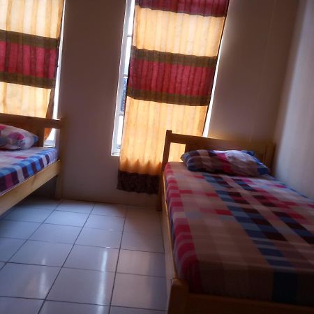 הוסטל נגויה D'Kost Batam מראה חיצוני תמונה