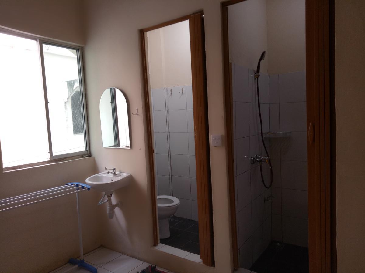 הוסטל נגויה D'Kost Batam מראה חיצוני תמונה