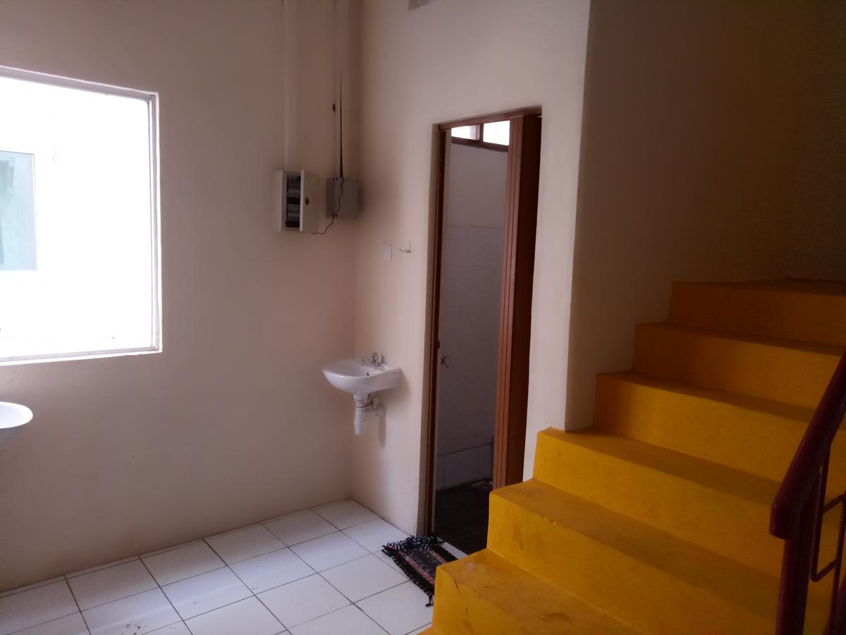 הוסטל נגויה D'Kost Batam מראה חיצוני תמונה