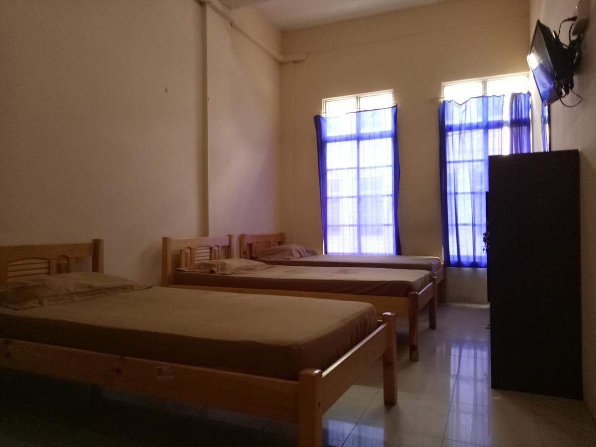הוסטל נגויה D'Kost Batam מראה חיצוני תמונה