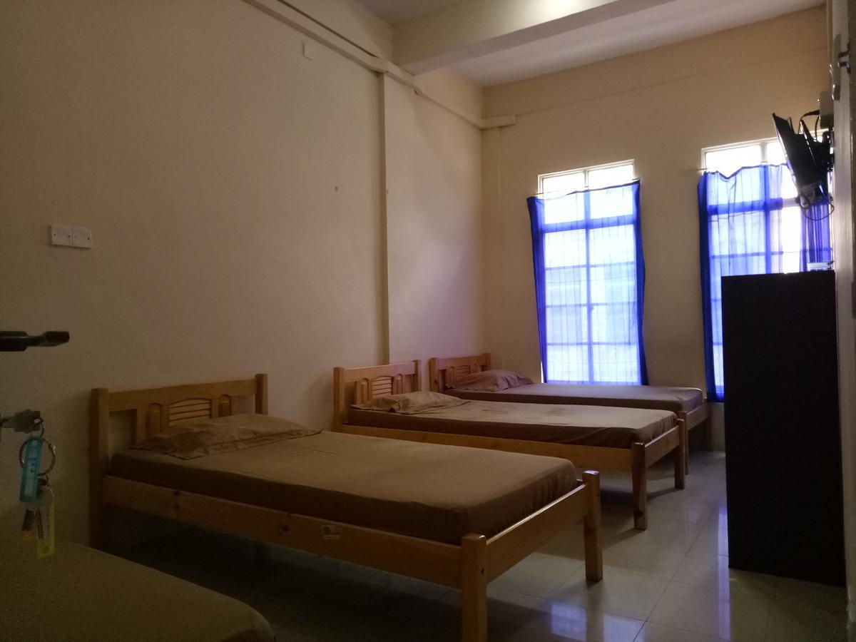 הוסטל נגויה D'Kost Batam מראה חיצוני תמונה